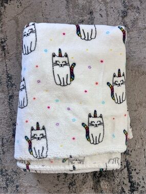 Cat unicorn blanket